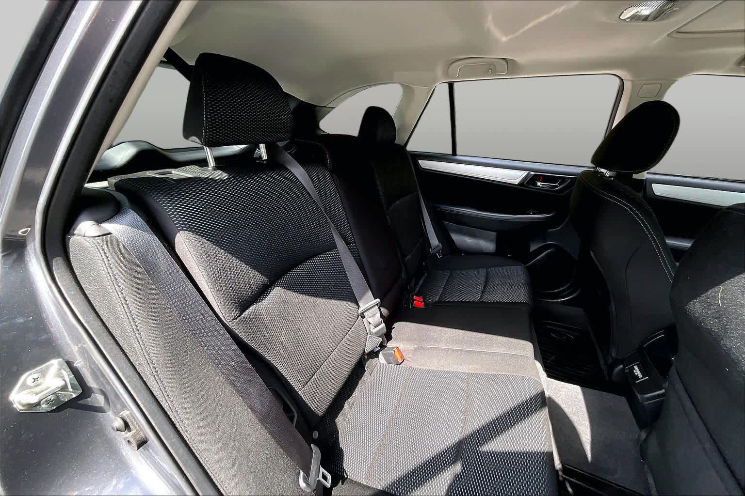 Used 2018 Subaru Outback 2.5i Premium AWD/4WD image 21