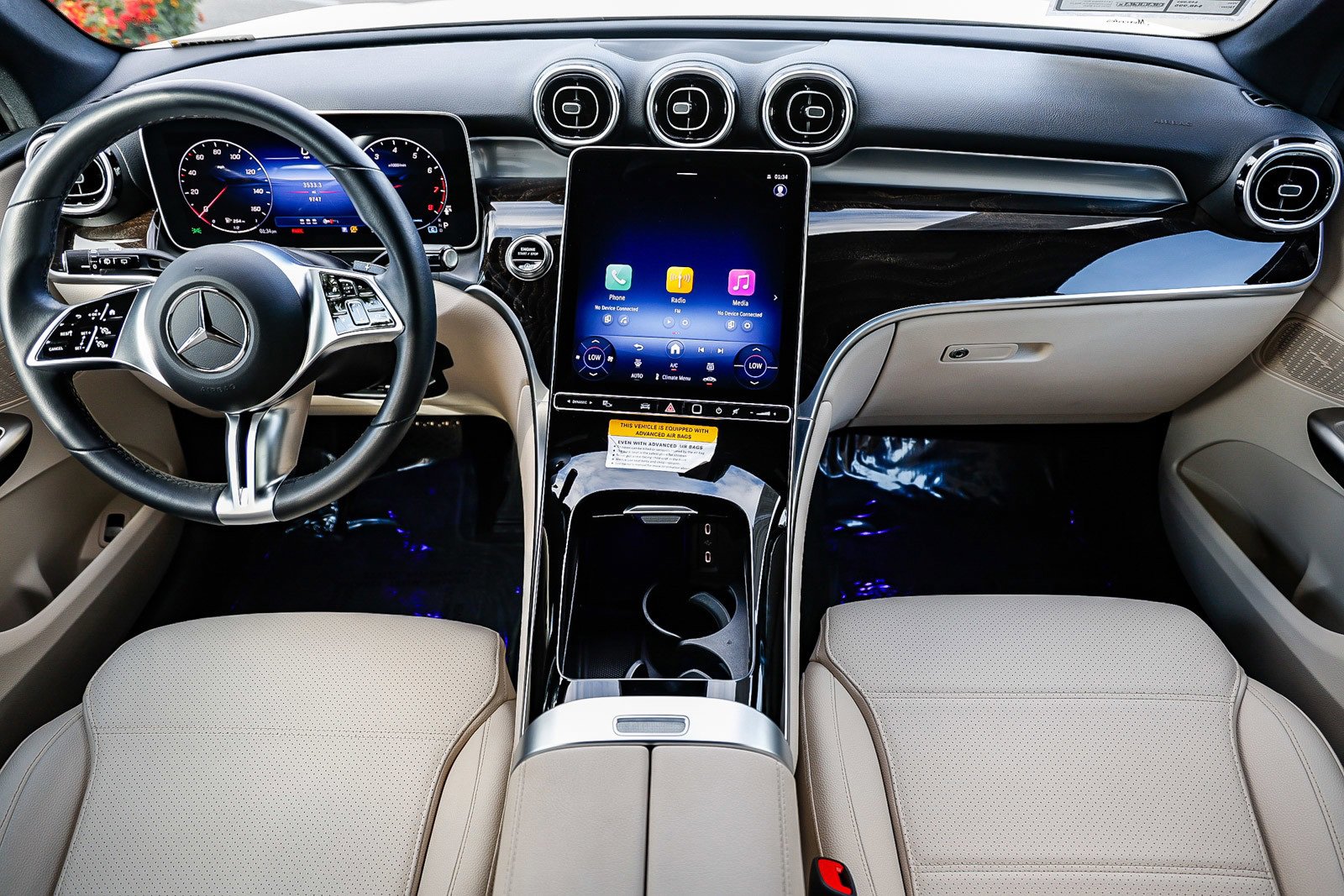 Certified 2025 Mercedes-Benz GLC 300 image 10