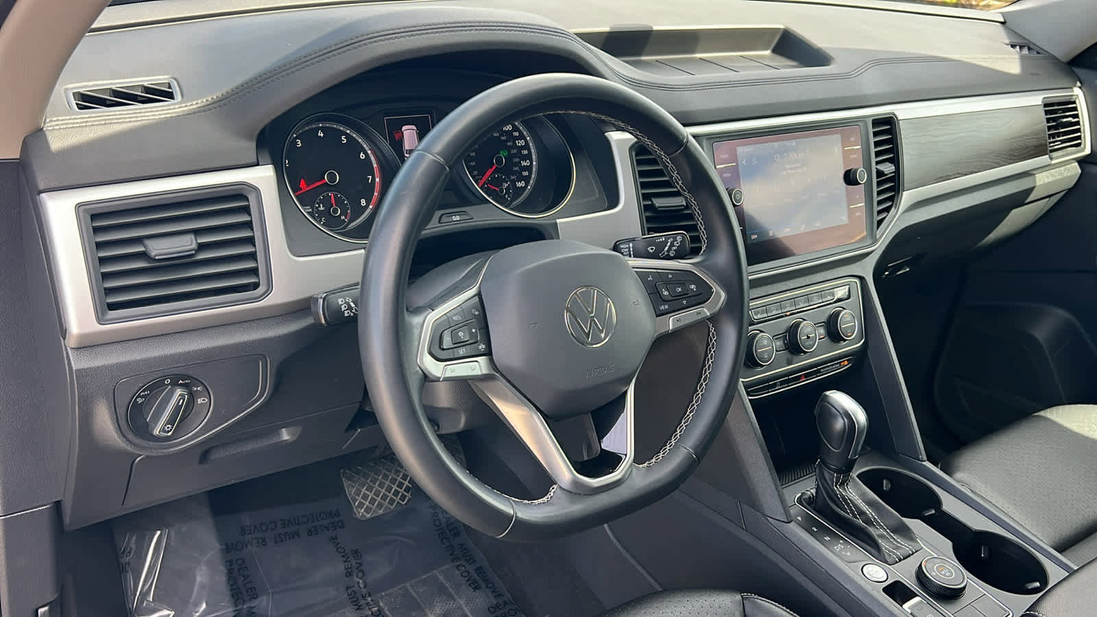 Certified 2021 Volkswagen Atlas SE image 10