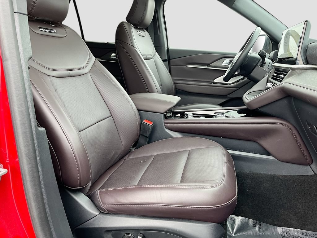 Used 2025 Ford Explorer Platinum AWD/4WD image 28