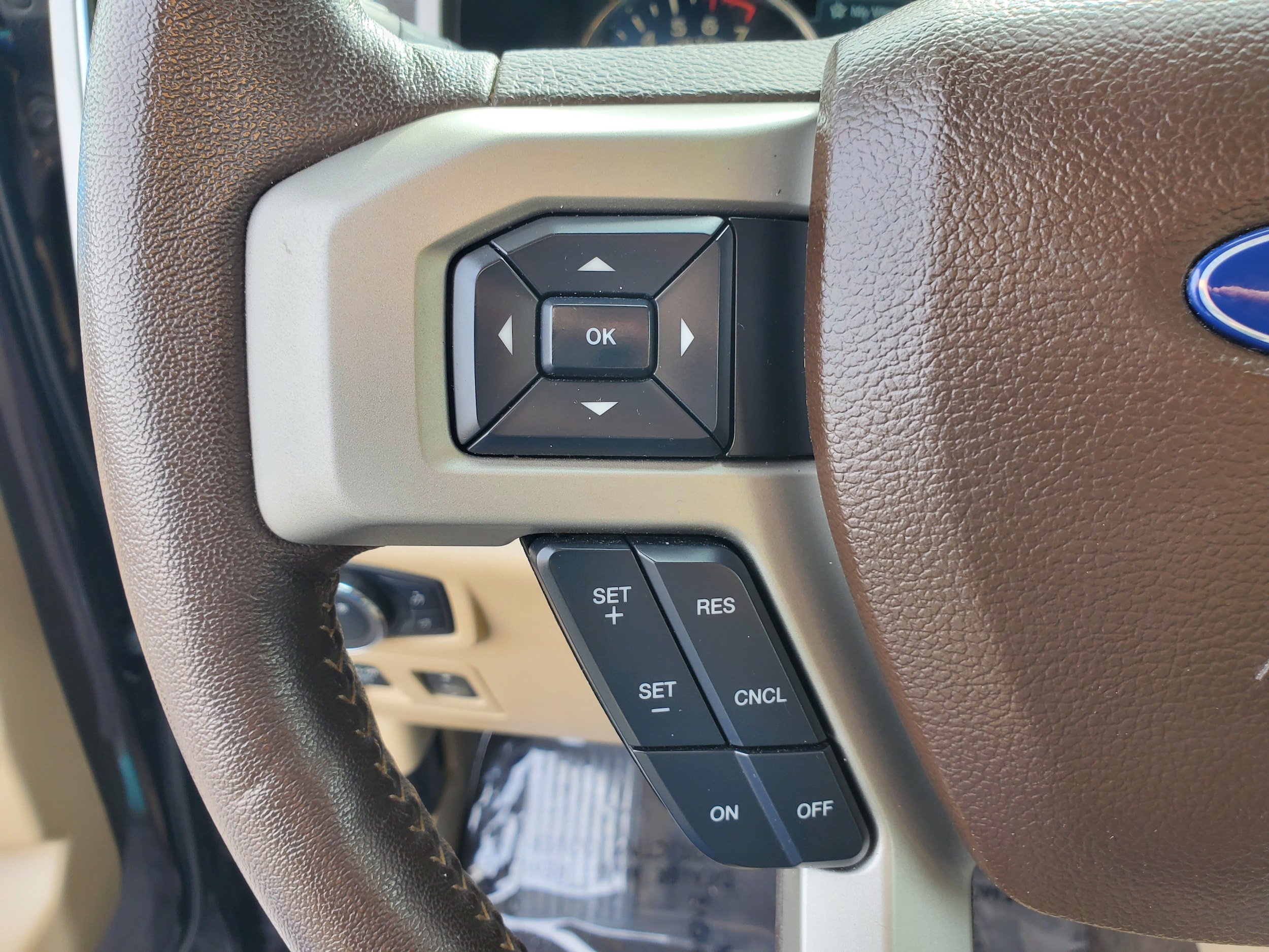 Used 2019 Ford F150 Lariat AWD/4WD image 14