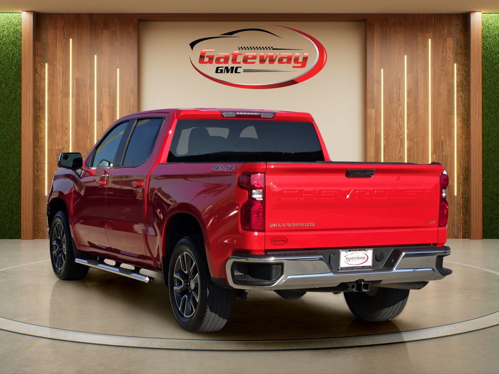 Used 2022 Chevrolet Silverado 1500 LT AWD/4WD image 7