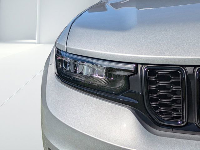 New 2025 Jeep Grand Cherokee L Limited w/ Black Appearance Package image 8