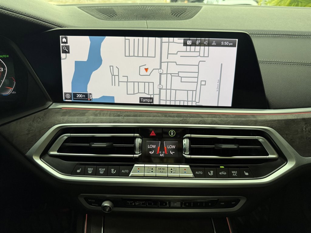 Used 2020 BMW X7 M50i w/ Executive Package image 32