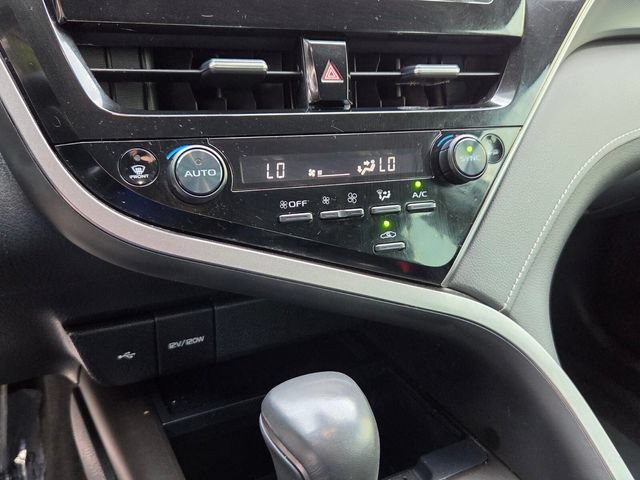 Used 2024 Toyota Camry SE w/ Convenience Package FWD image 22