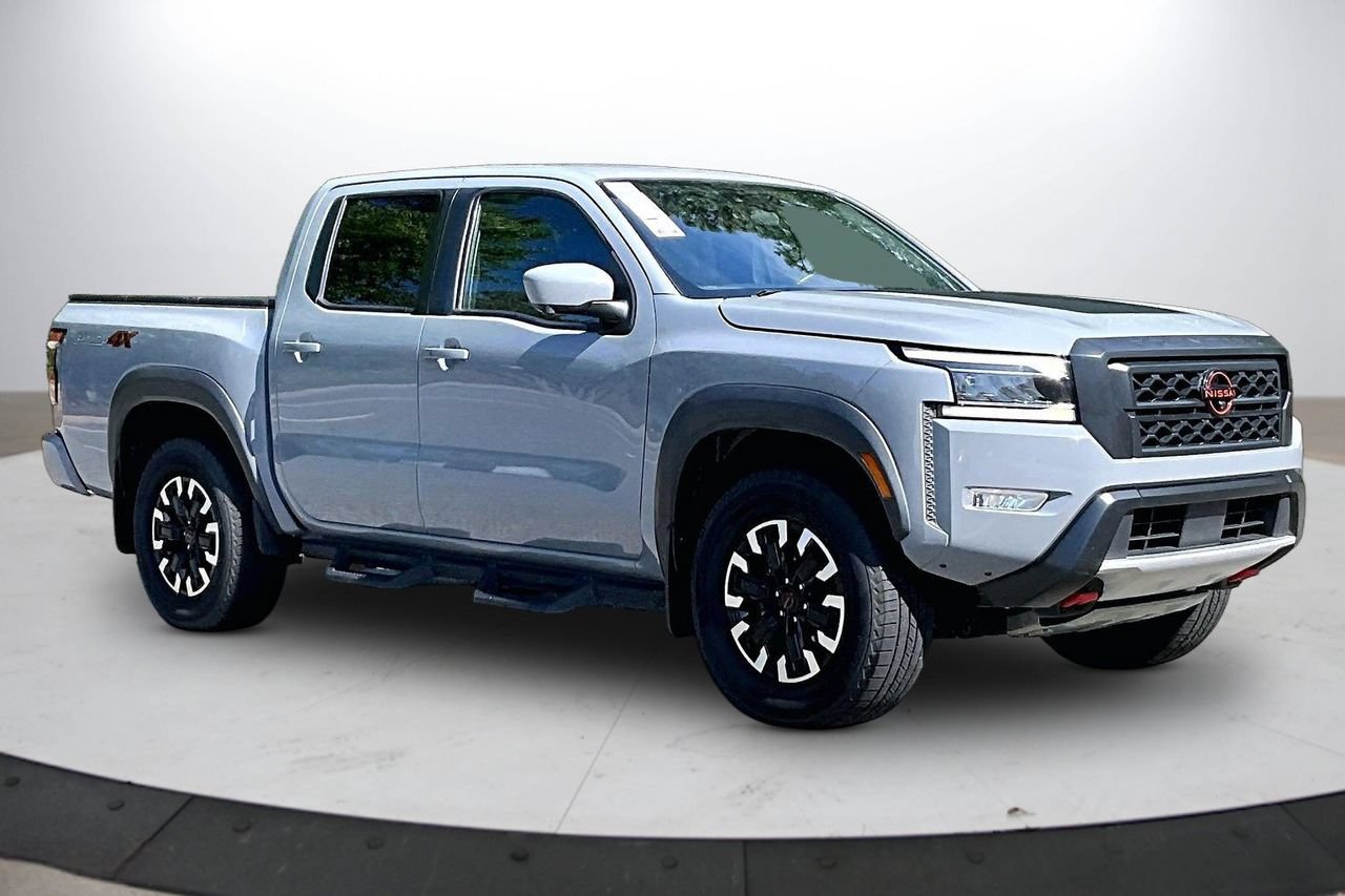 Used 2022 Nissan Frontier PRO-4X AWD/4WD image 2
