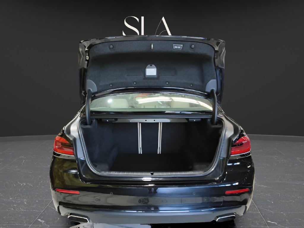 Used 2023 BMW 530i xDrive w/ M Sport Package AWD/4WD image 7