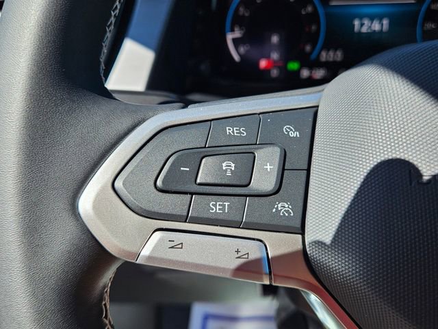 New 2026 Volkswagen Atlas Cross Sport SE image 24