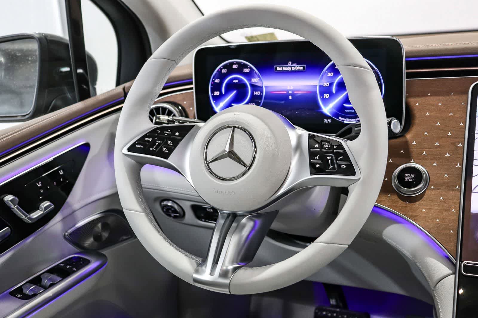 New 2026 Mercedes-Benz EQE 320 4MATIC SUV image 17