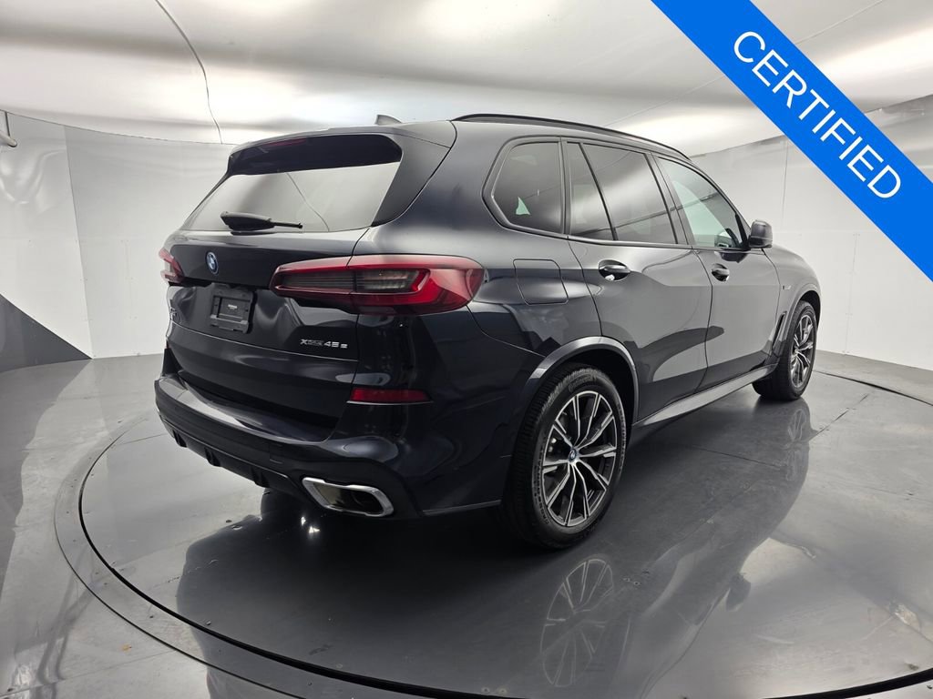 Used 2023 BMW X5 xDrive45e w/ M Sport Package AWD/4WD image 4