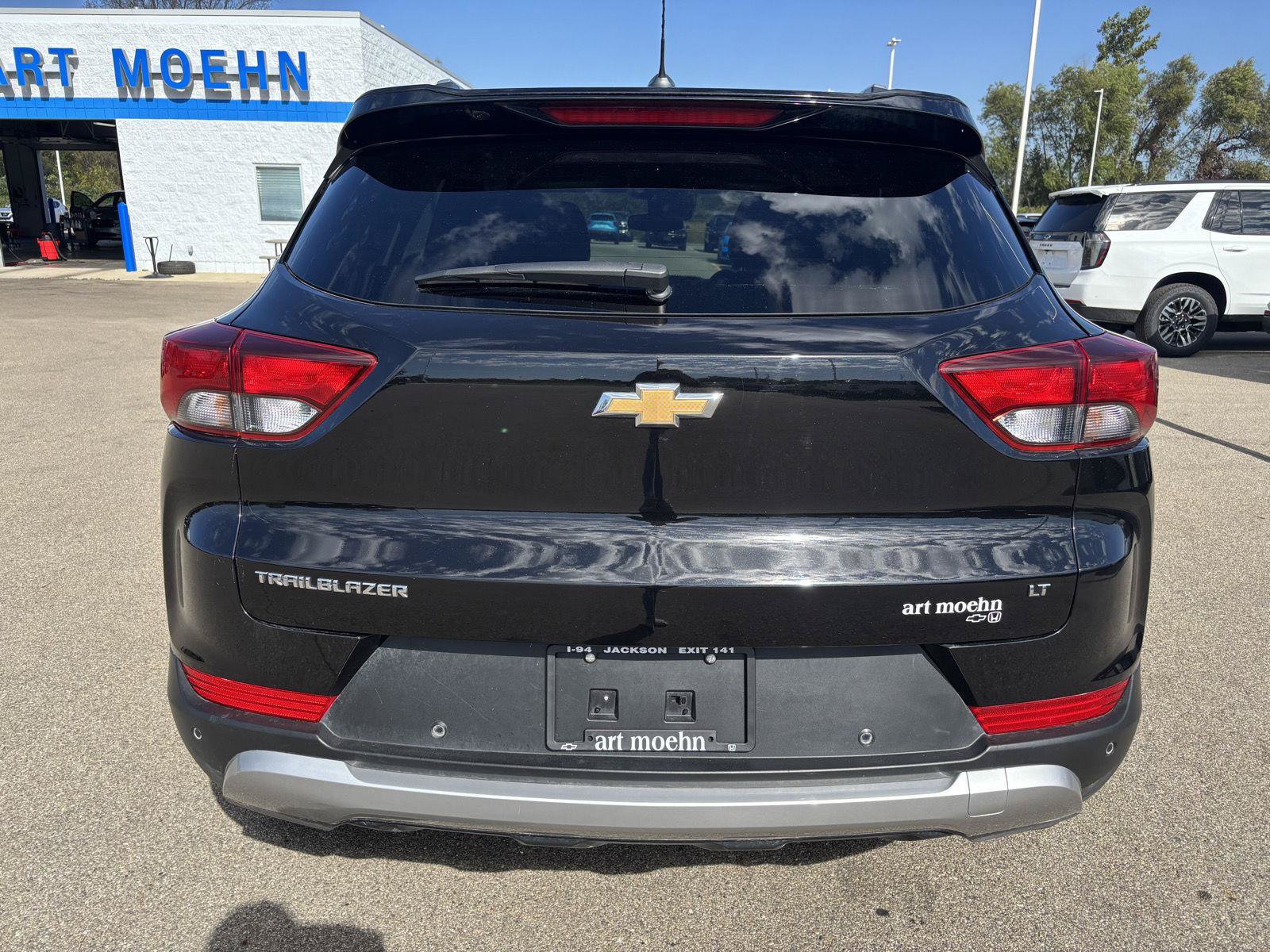Used 2024 Chevrolet TrailBlazer LT w/ Driver Confidence Package FWD image 6