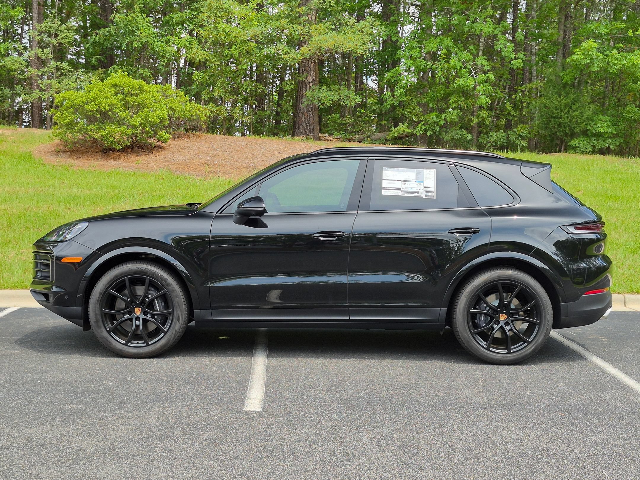 New 2026 Porsche Cayenne AWD/4WD image 2
