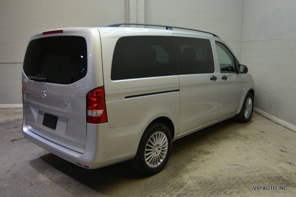 Used 2017 Mercedes-Benz Metris Passenger image 5