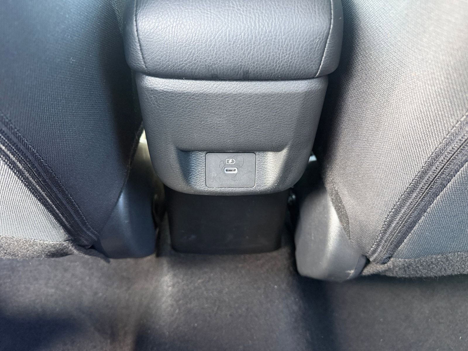 Used 2025 Nissan Versa SV image 22