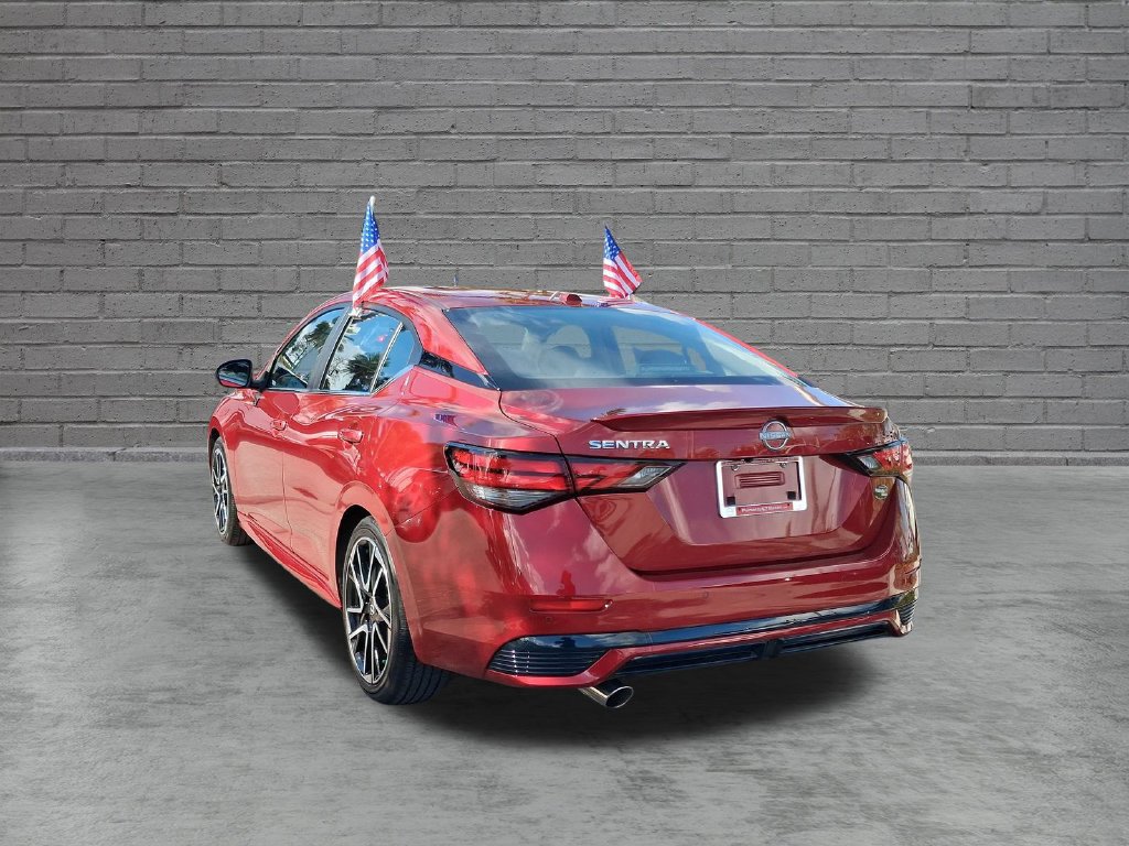 Certified 2025 Nissan Sentra SR FWD image 9