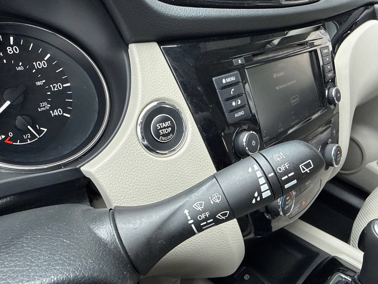Used 2021 Nissan Rogue Sport SV w/ Technology Package AWD/4WD image 31
