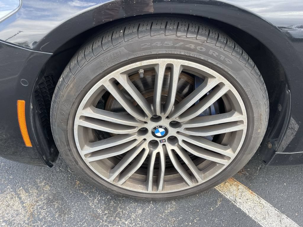 Used 2020 BMW M550i xDrive AWD/4WD image 10