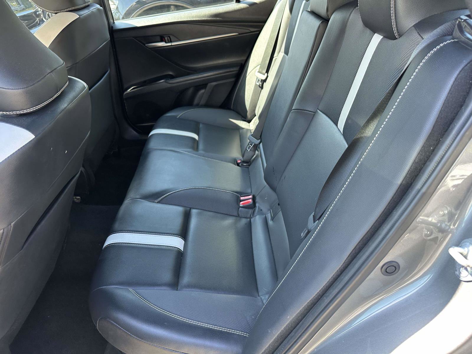 Used 2025 Toyota Camry SE image 18