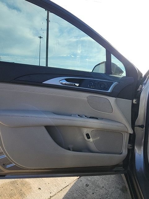 Used 2020 Lincoln MKZ Reserve w/ Elements Package image 16