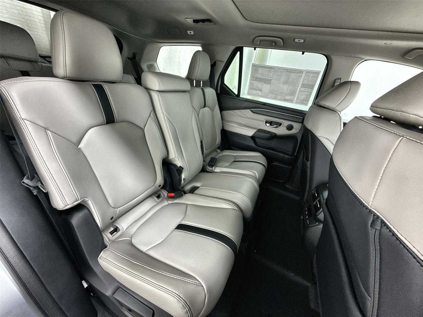 New 2026 Honda Pilot image 30