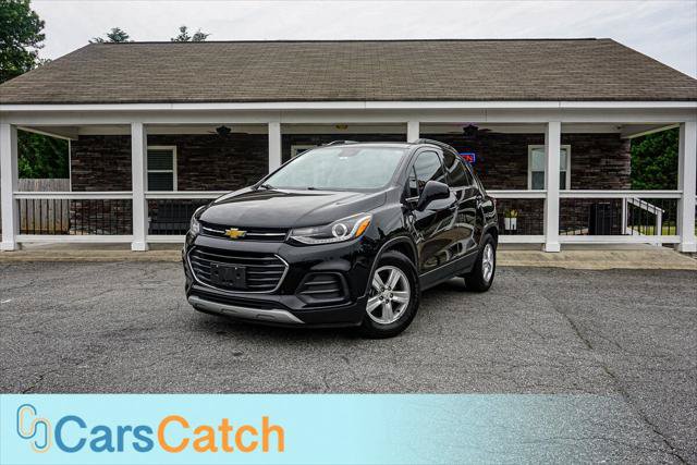 Used 2020 Chevrolet Trax LT w/ LT Convenience Package FWD image 1