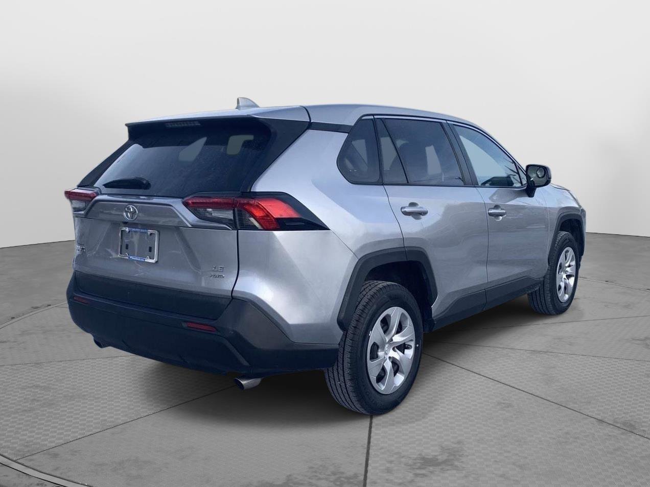 Used 2023 Toyota RAV4 LE image 3