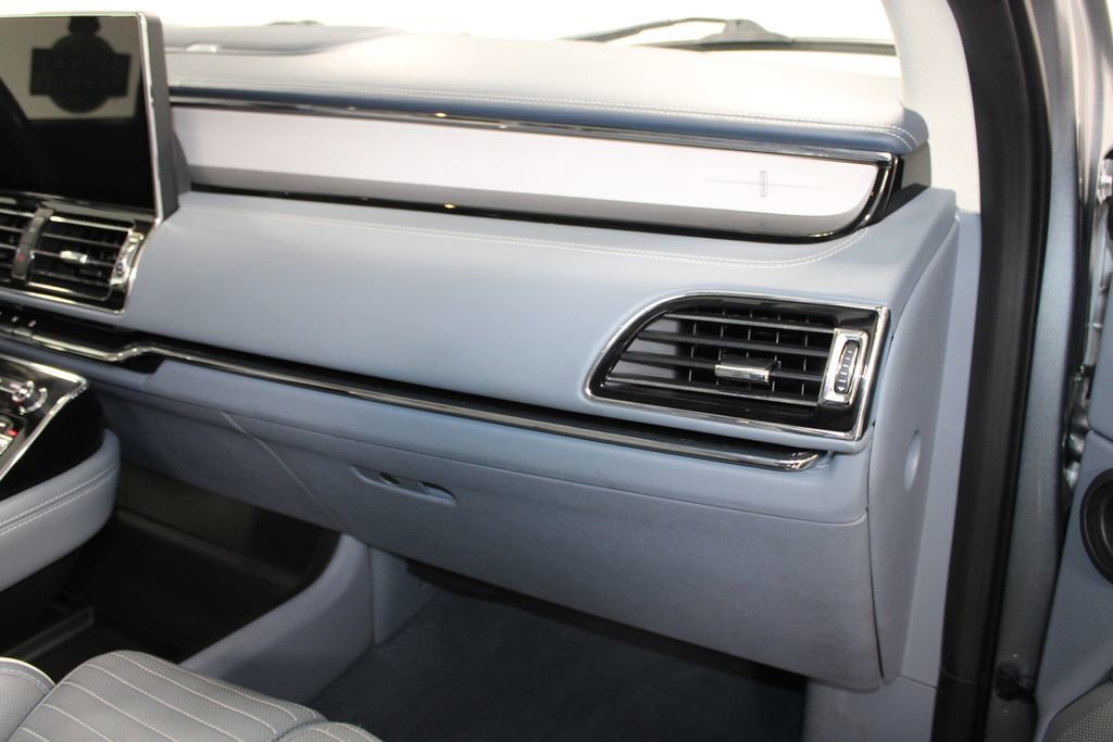 Used 2023 Lincoln Navigator L Black Label image 33