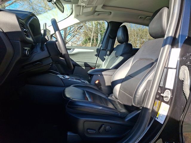 Used 2024 Ford Escape Platinum image 13