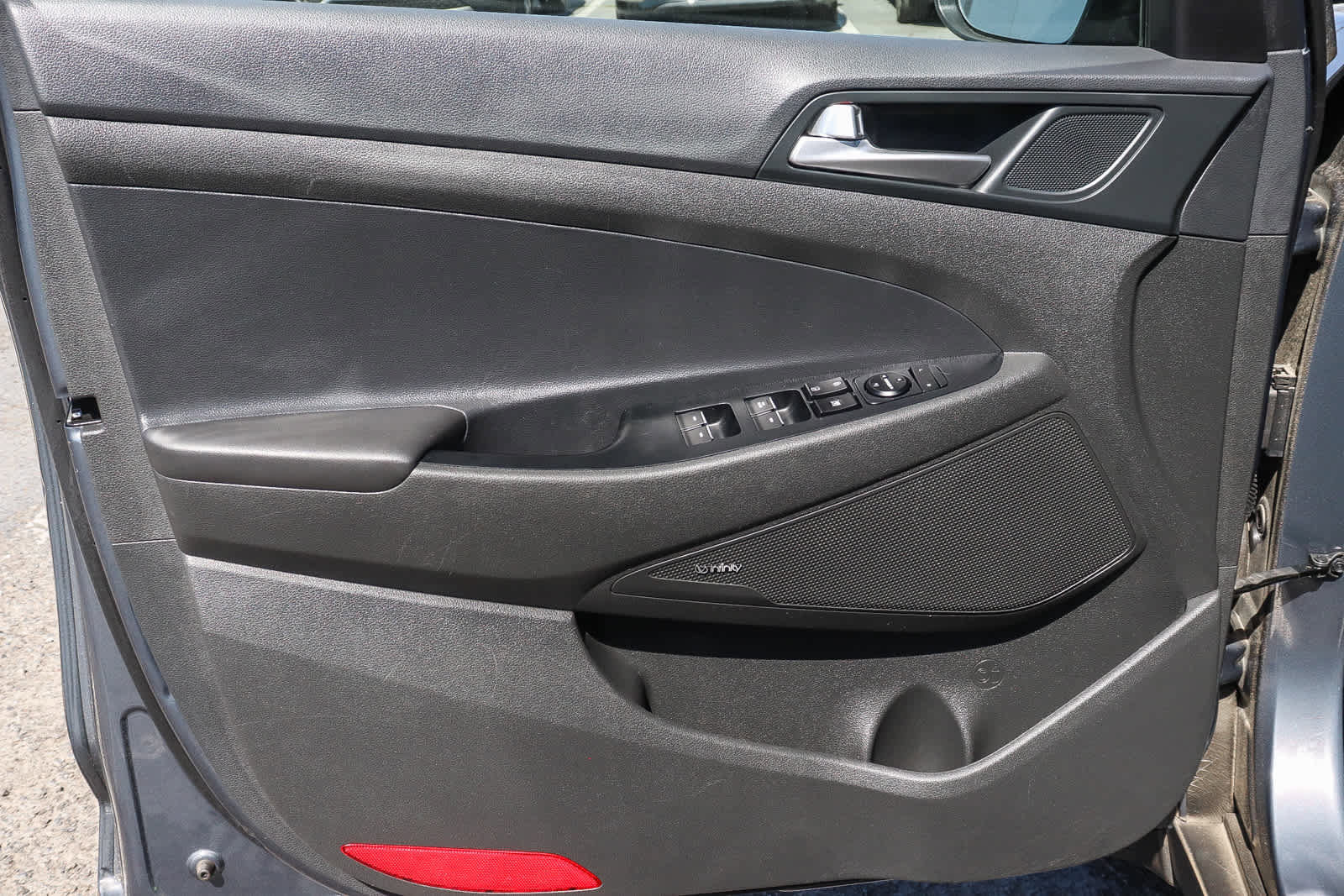 Used 2020 Hyundai Tucson Limited w/ Cargo Package image 23