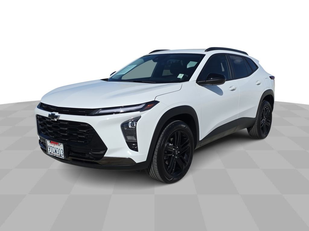 Used 2025 Chevrolet Trax ACTIV w/ Driver Confidence Package image 4