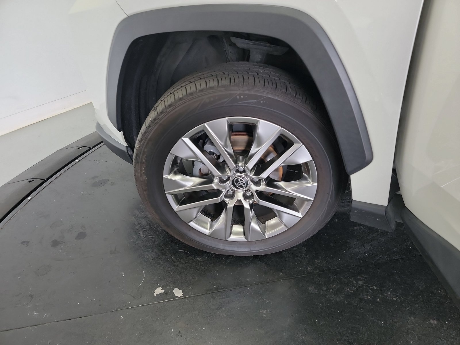 Used 2021 Toyota RAV4 Limited w/ Limited Grade Weather Package FWD image 30