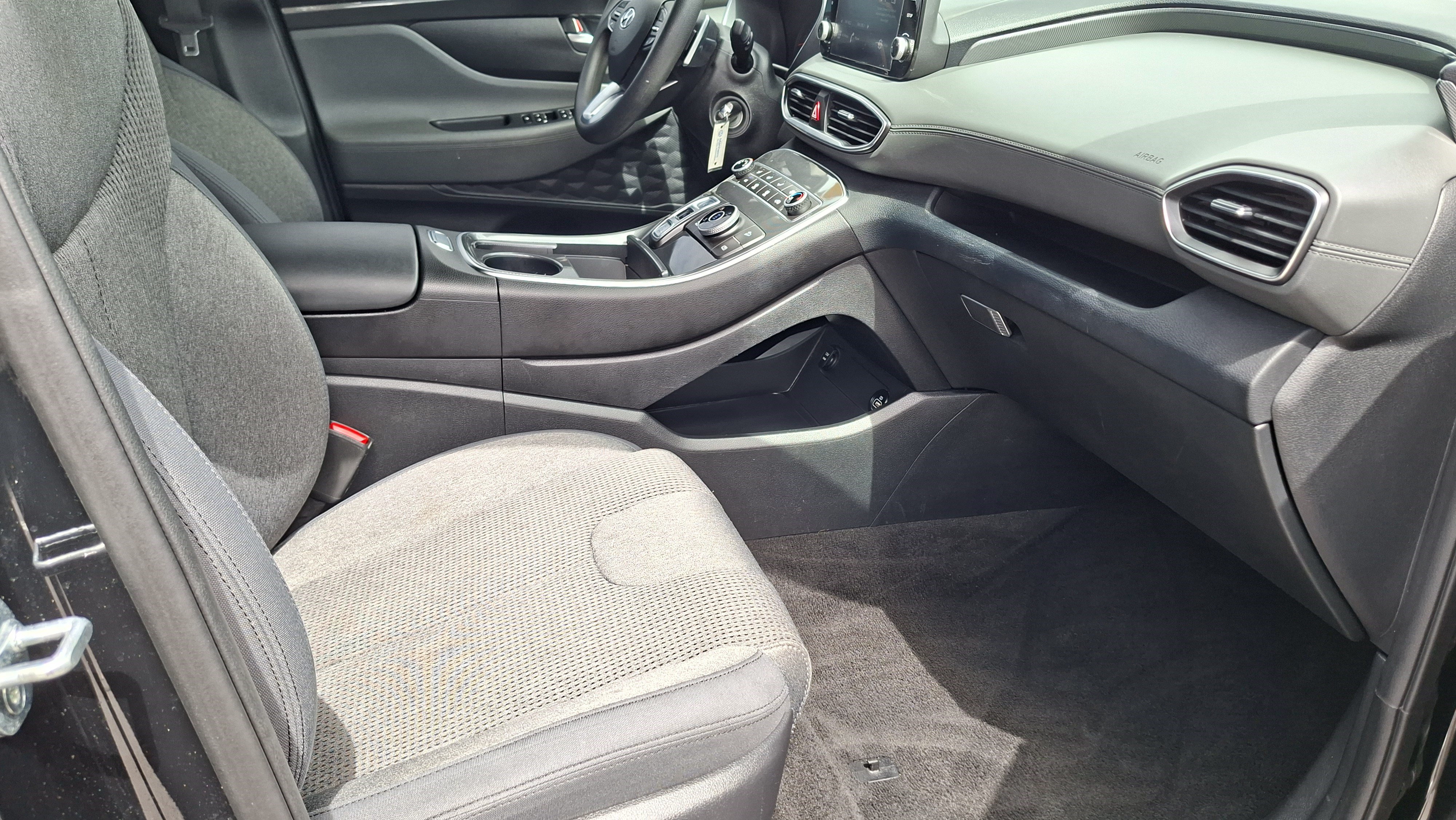 Used 2021 Hyundai Santa Fe SE AWD/4WD image 23
