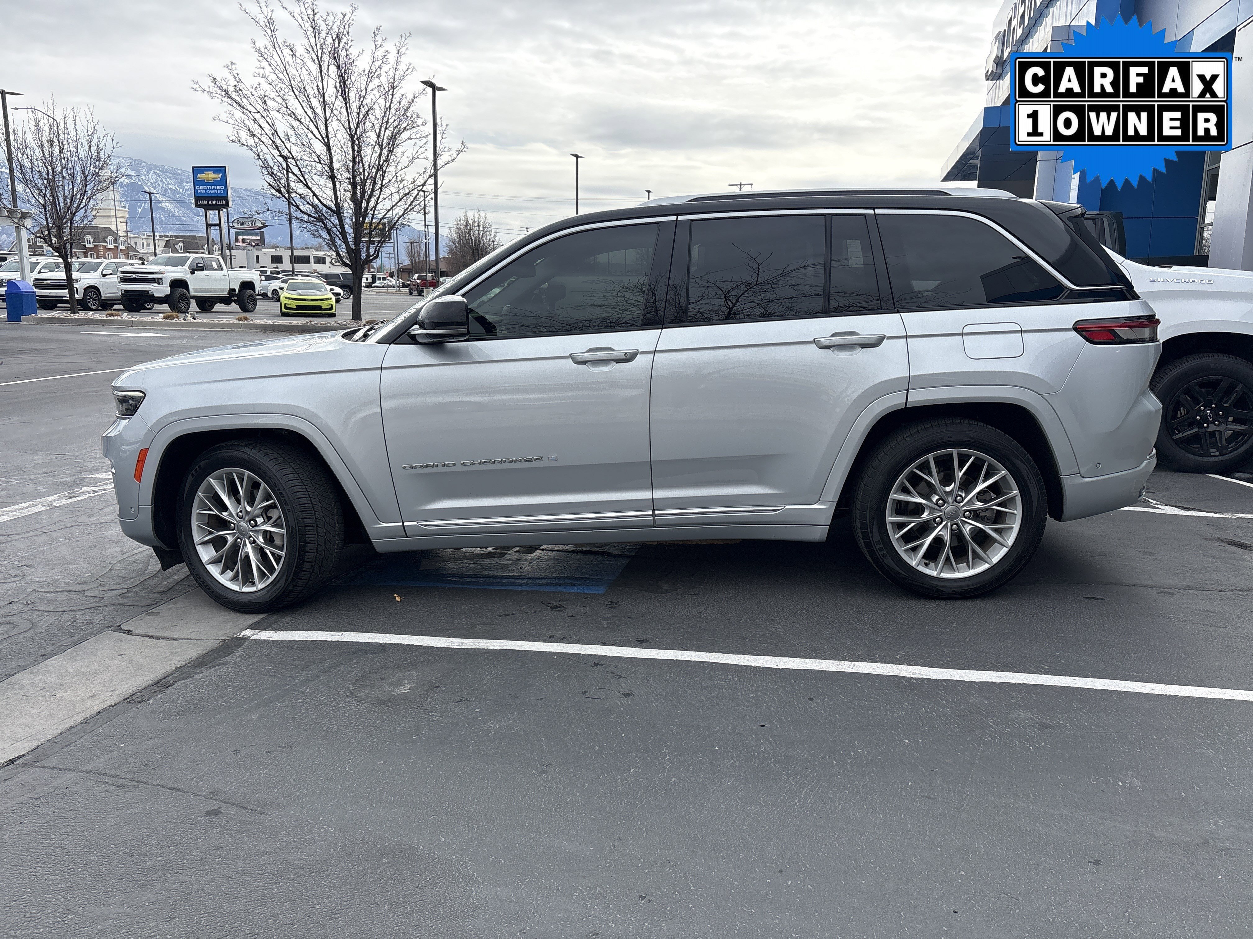 Used 2022 Jeep Grand Cherokee Summit w/ Adv Protech Group IV image 3