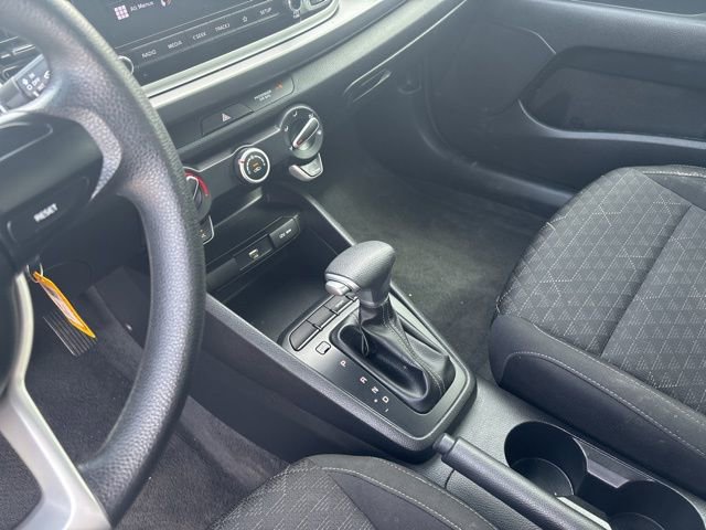 Used 2022 Kia Rio LX FWD image 13