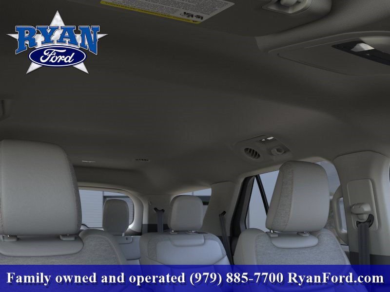 New 2025 Ford Explorer Active w/ Active Comfort Package RWD image 22