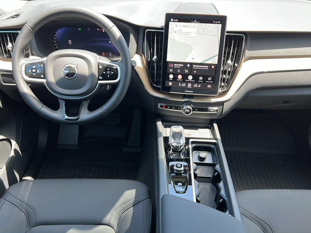 New 2026 Volvo XC60 T8 Plus AWD/4WD image 13