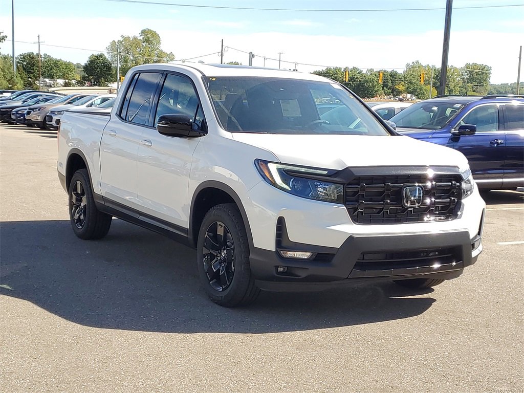 New 2026 Honda Ridgeline Black Edition image 4