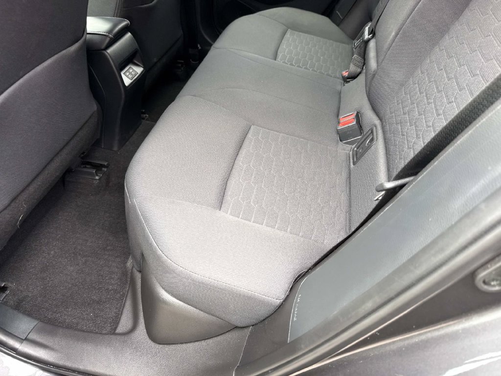 Used 2025 Toyota Corolla SE FWD image 15