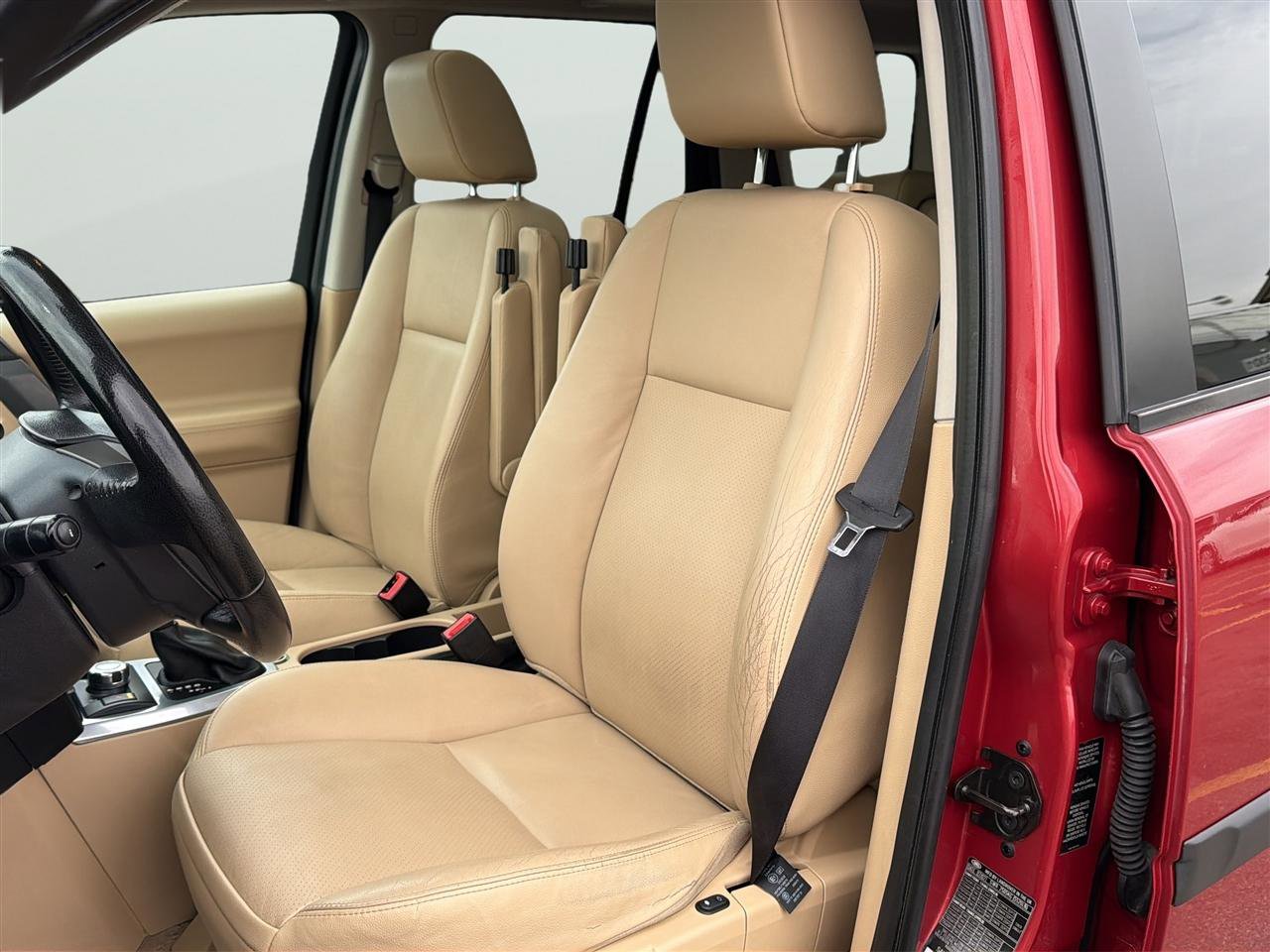 Used 2008 Land Rover LR2 SE image 15
