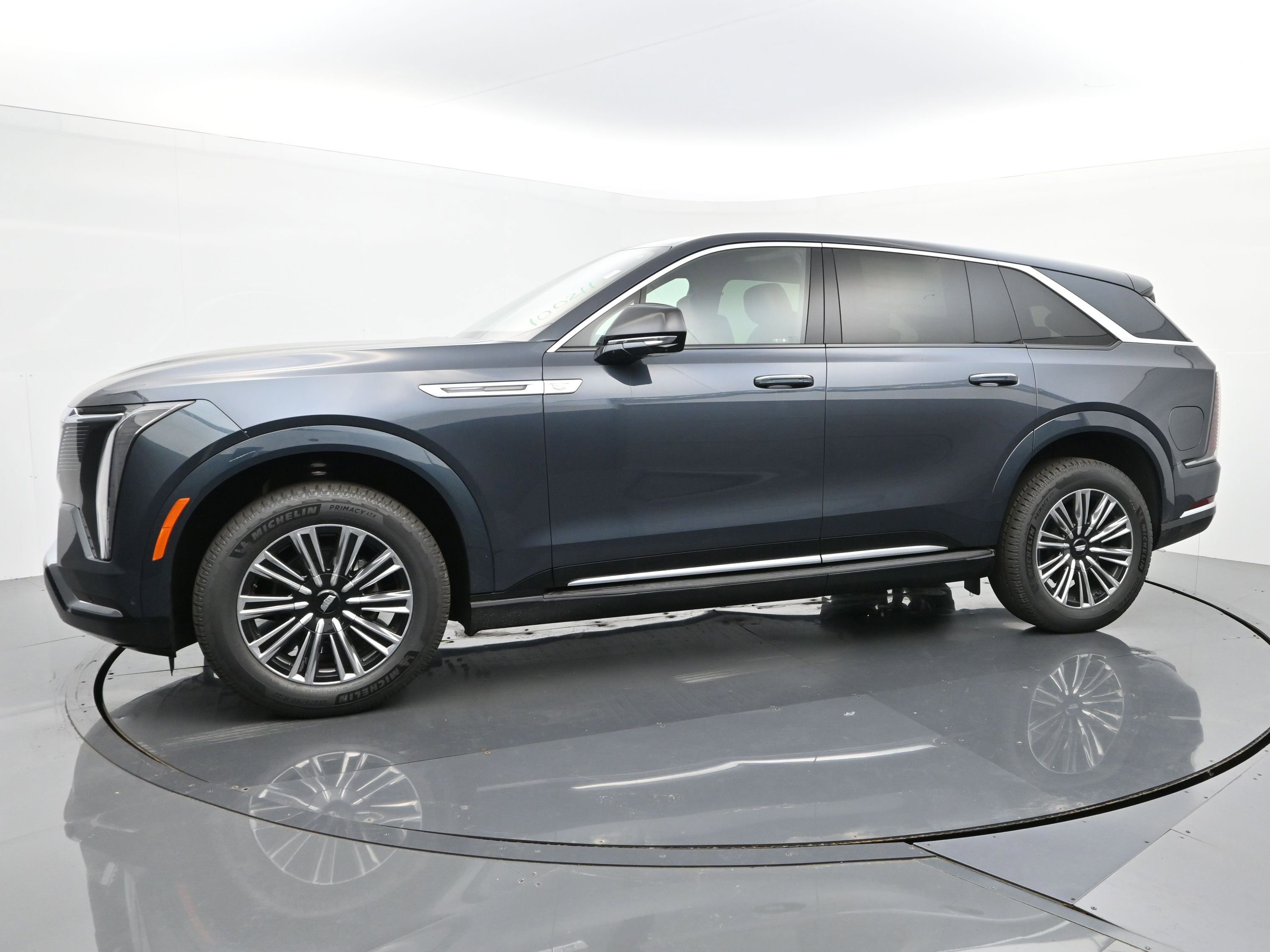 New 2026 Cadillac Escalade IQ Luxury 1 w/ LPO, Floor Liner Package image 2