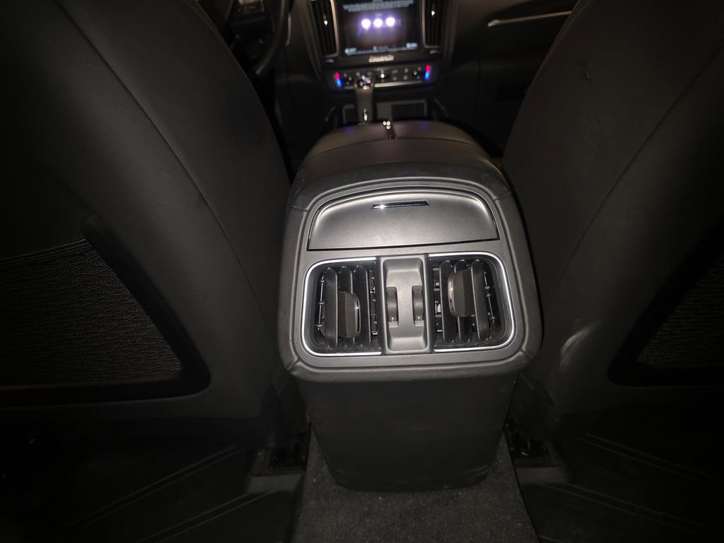 Used 2019 Maserati Levante GTS AWD/4WD image 39