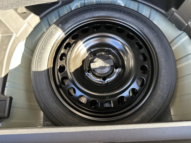 Certified 2024 GMC Terrain SLE w/ Driver Convenience Package FWD image 36