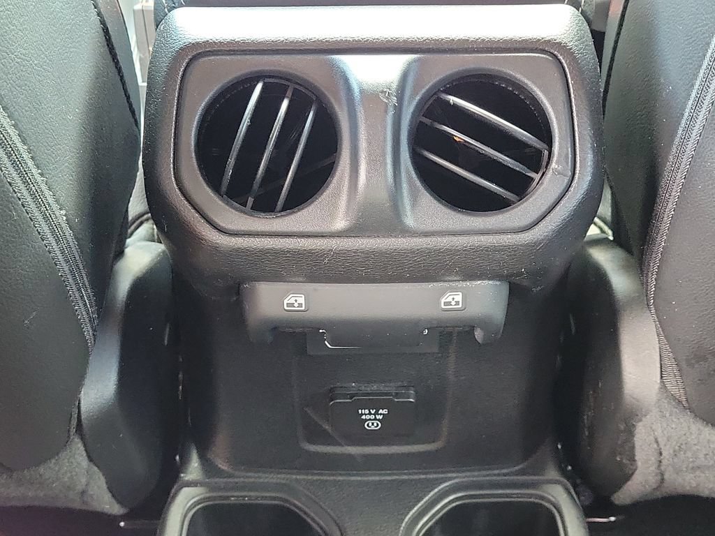 Used 2020 Jeep Gladiator Overland AWD/4WD image 11