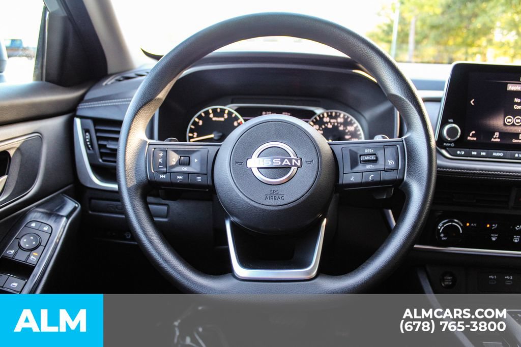 Used 2024 Nissan Rogue S FWD image 24