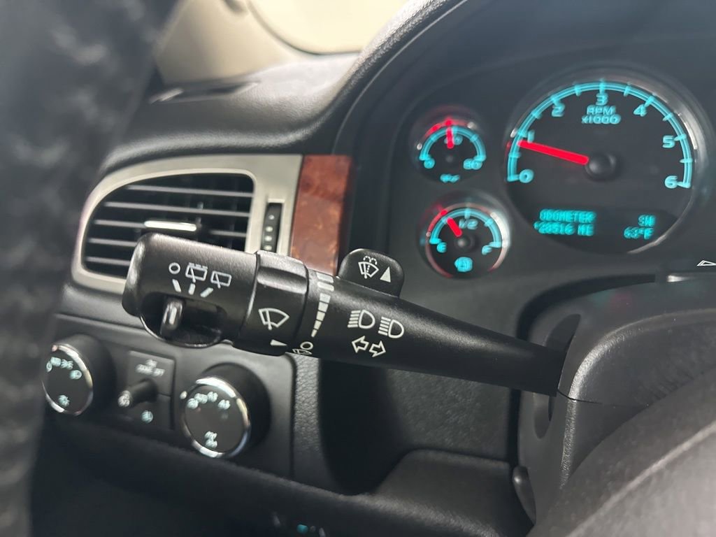 Used 2012 Chevrolet Tahoe LTZ image 38