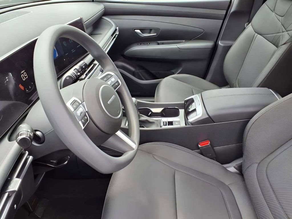 New 2026 Hyundai Tucson SE image 11