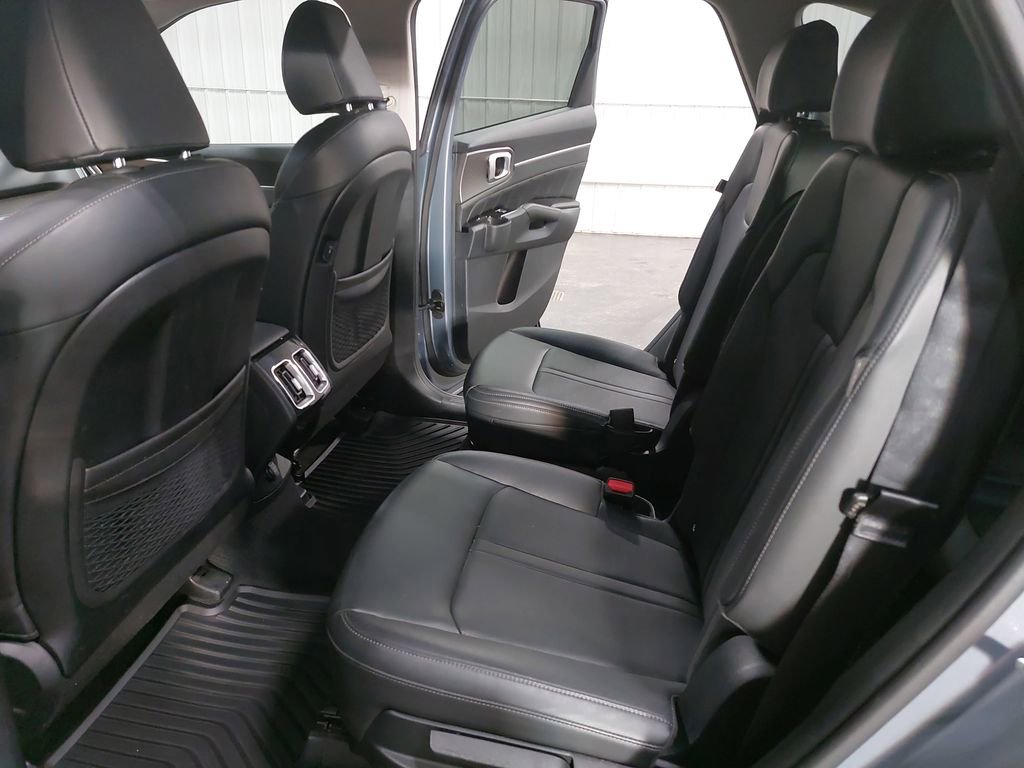 Used 2024 Kia Sorento SX image 15