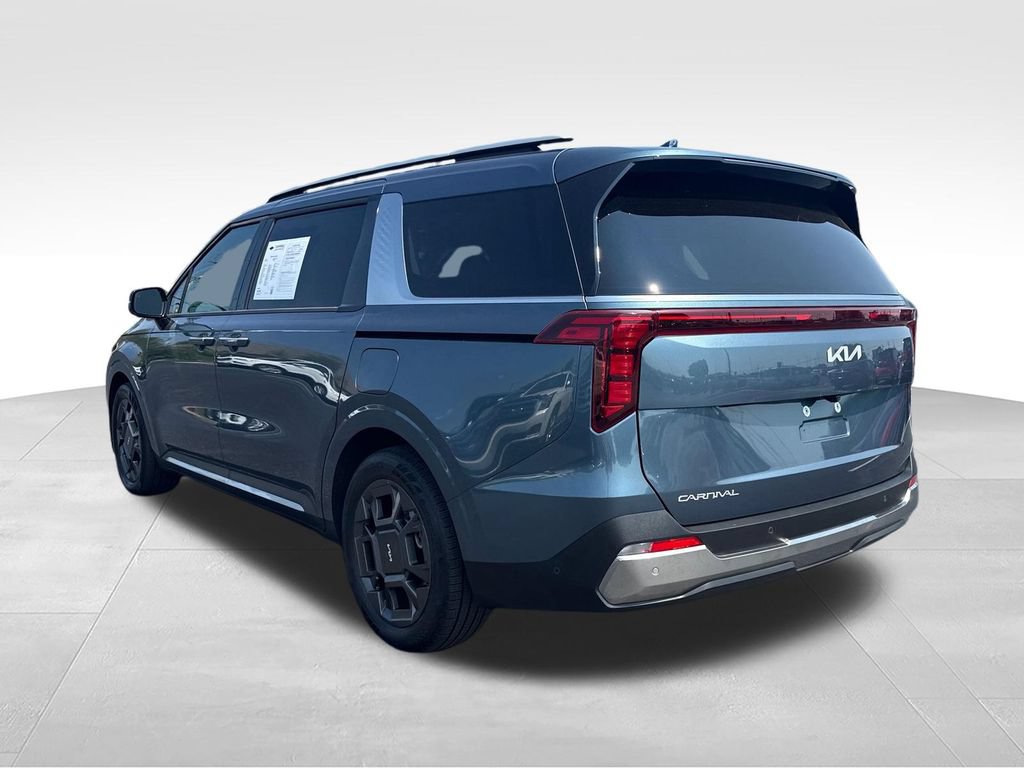 Used 2025 Kia Carnival SX FWD image 6