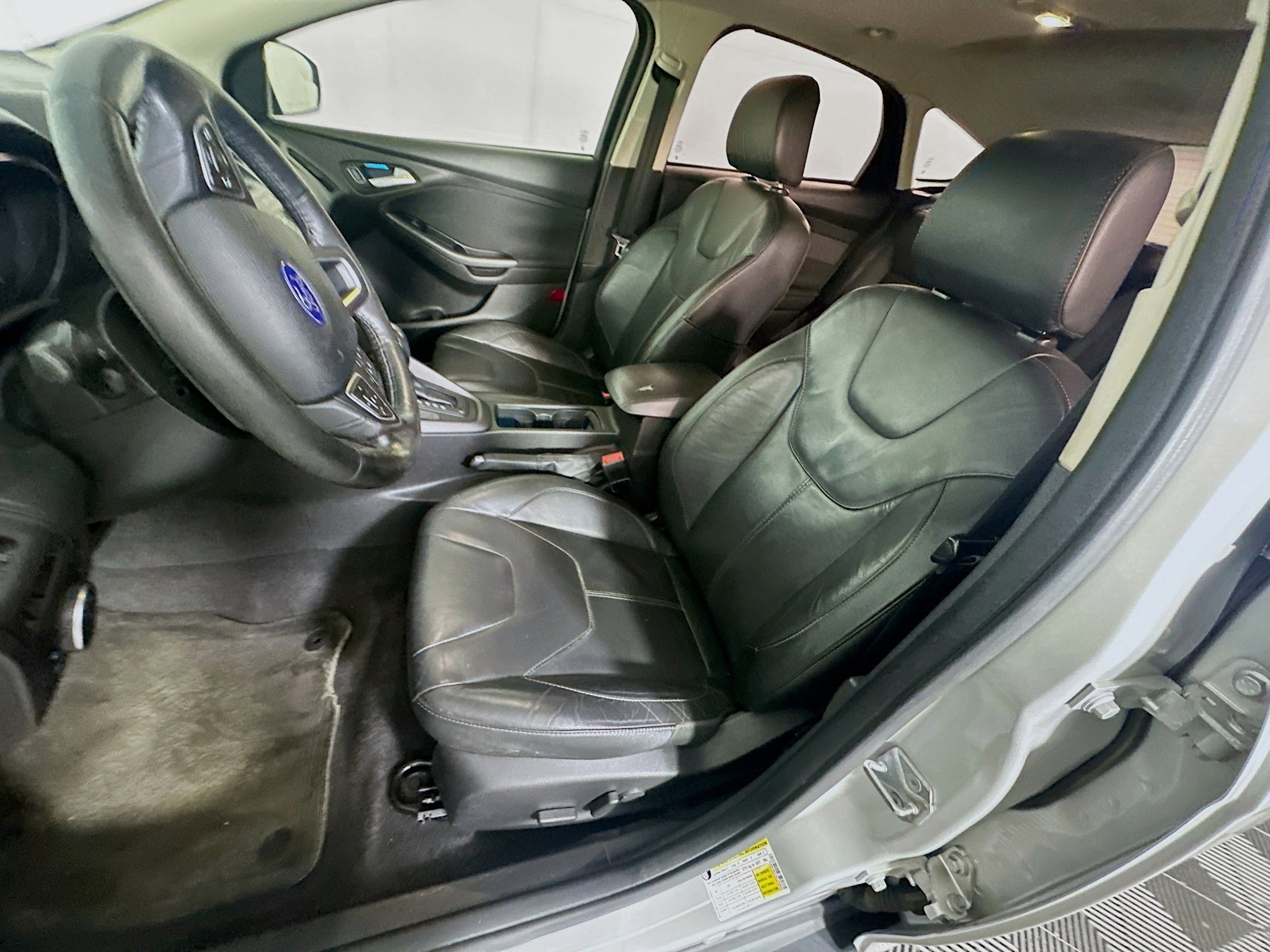 Used 2016 Ford Focus SE w/ Equipment Group 201A image 13