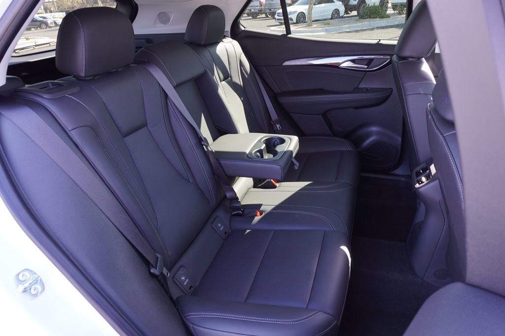 Certified 2025 Buick Envision Preferred image 9